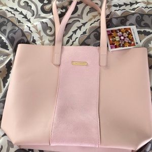 Vince Camuto tote